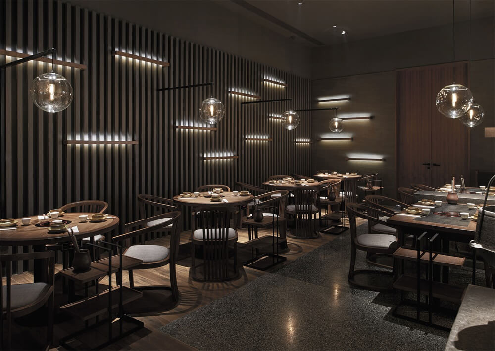 翹腳牛肉火鍋店裝修—盡膳口福餐廳設(shè)計(jì)案例(圖13)