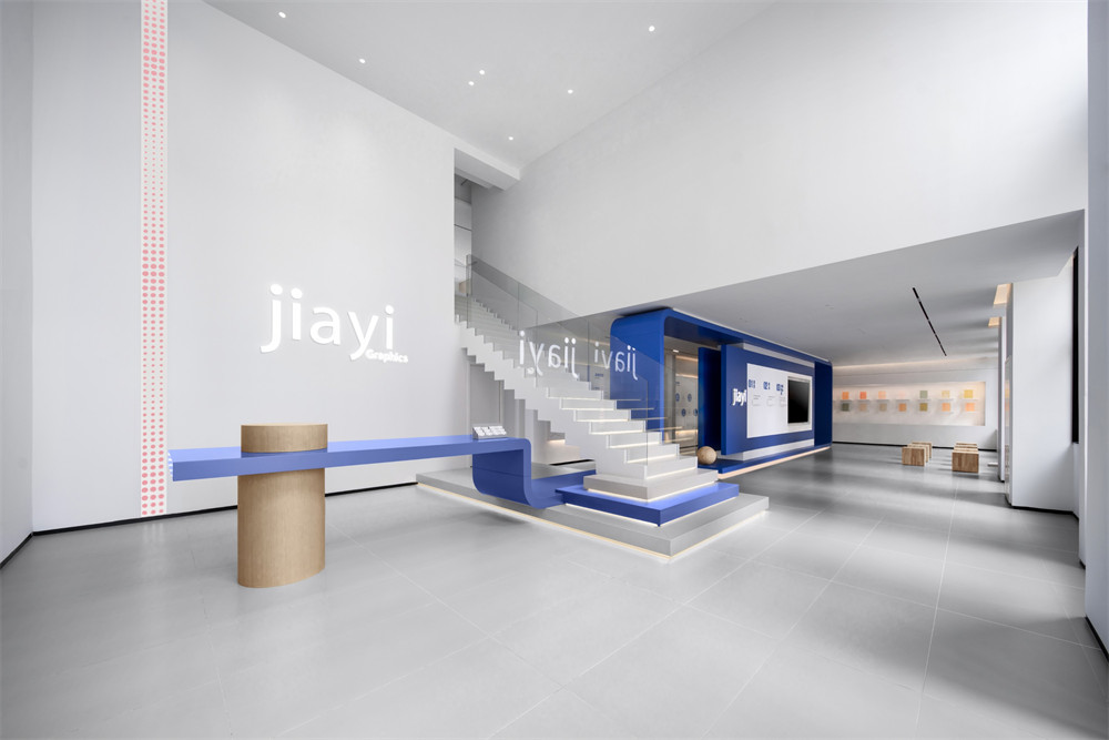 現(xiàn)代極簡(jiǎn)風(fēng)JIAYI柔版企業(yè)展廳裝修設(shè)計(jì)方案(圖2)