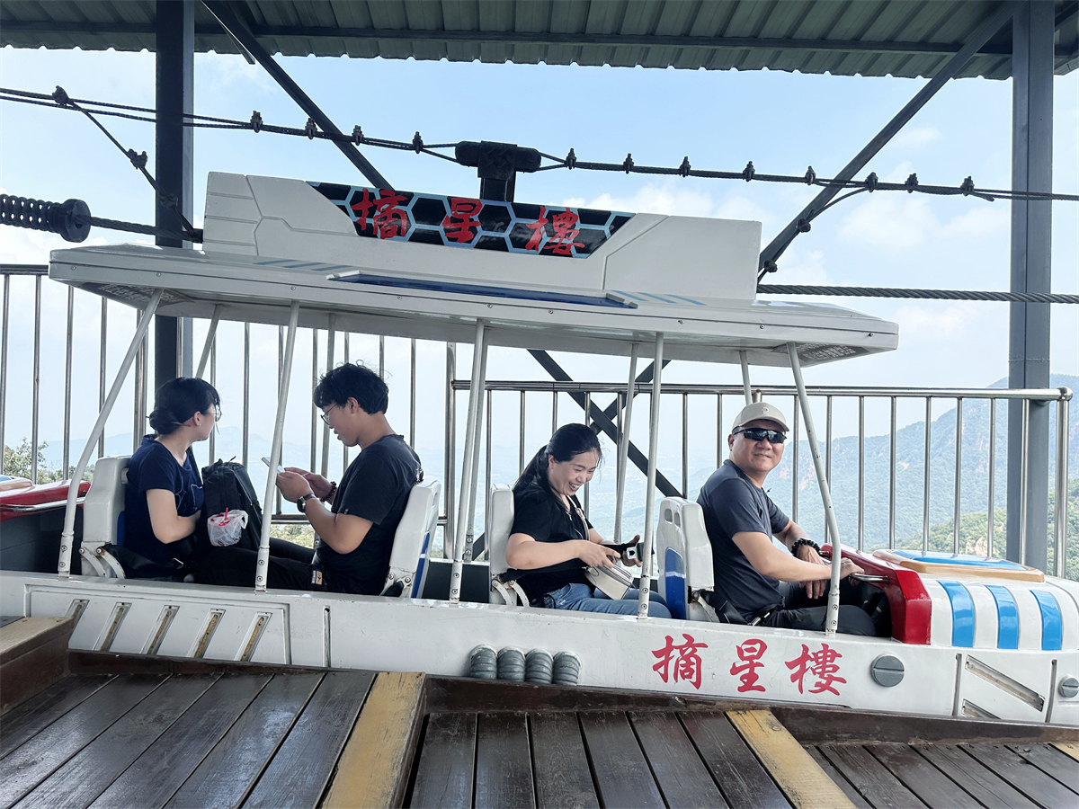 團(tuán)建|同心同行  金博大裝飾集團(tuán)秋日?qǐng)F(tuán)建登封摘星樓(圖6)